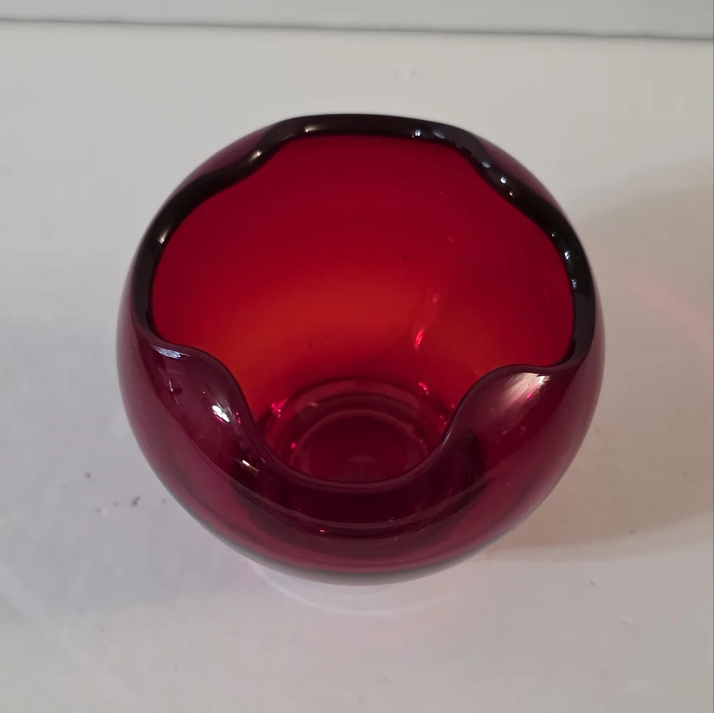 Viking Epic Rose Bowl Ruby Red